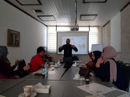 خاص / بمشاركة صبا اف ام ورشة تدريبية حول أهمية الأمان والحماية للصحافيات والمدافعات عن حقوق الإنسان في مدينة رام الله